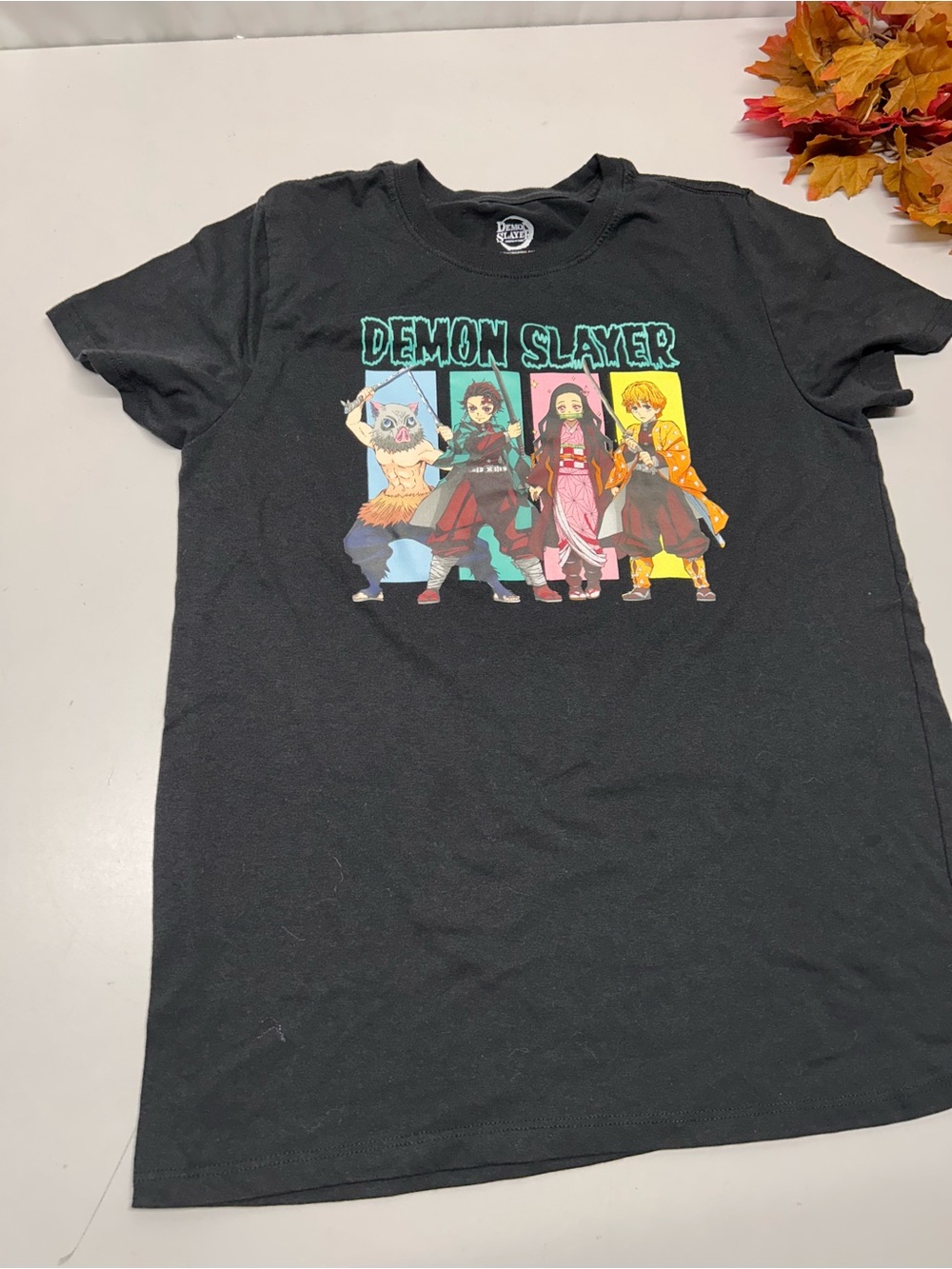 Demon Slayer men’s small t-shirt